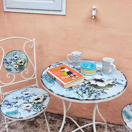 Apartamento Missia - Cosy In Perfect Location Split Exterior foto