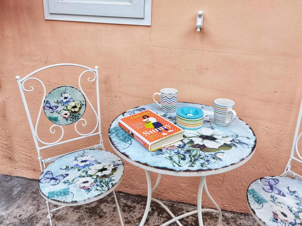 Apartamento Missia - Cosy In Perfect Location Split Exterior foto