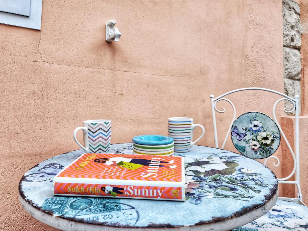 Apartamento Missia - Cosy In Perfect Location Split Exterior foto