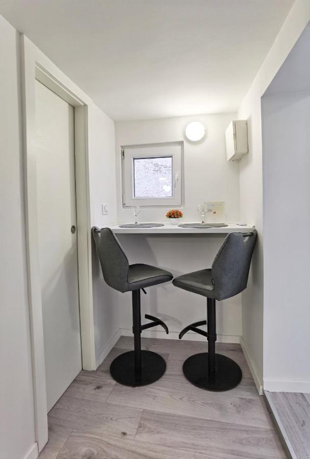 Apartamento Missia - Cosy In Perfect Location Split Exterior foto