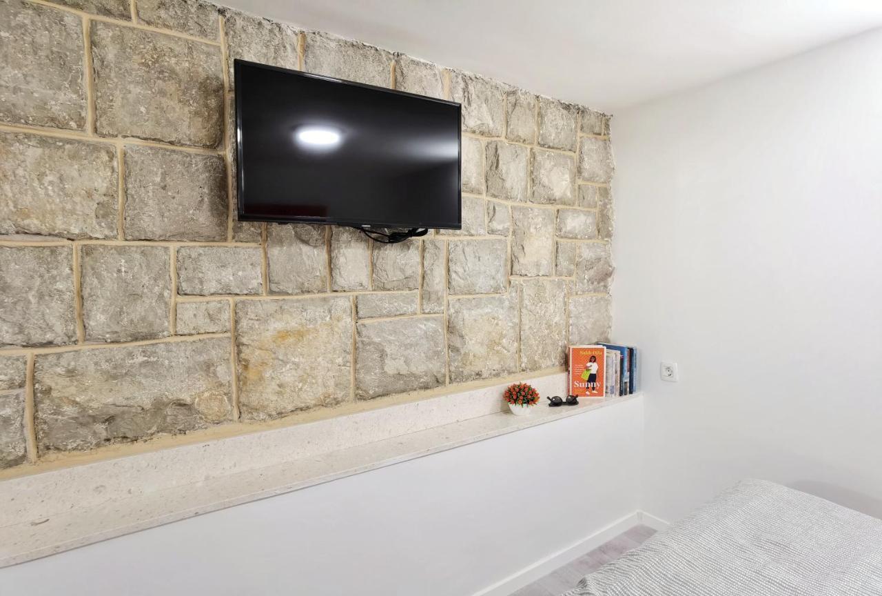 Apartamento Missia - Cosy In Perfect Location Split Exterior foto