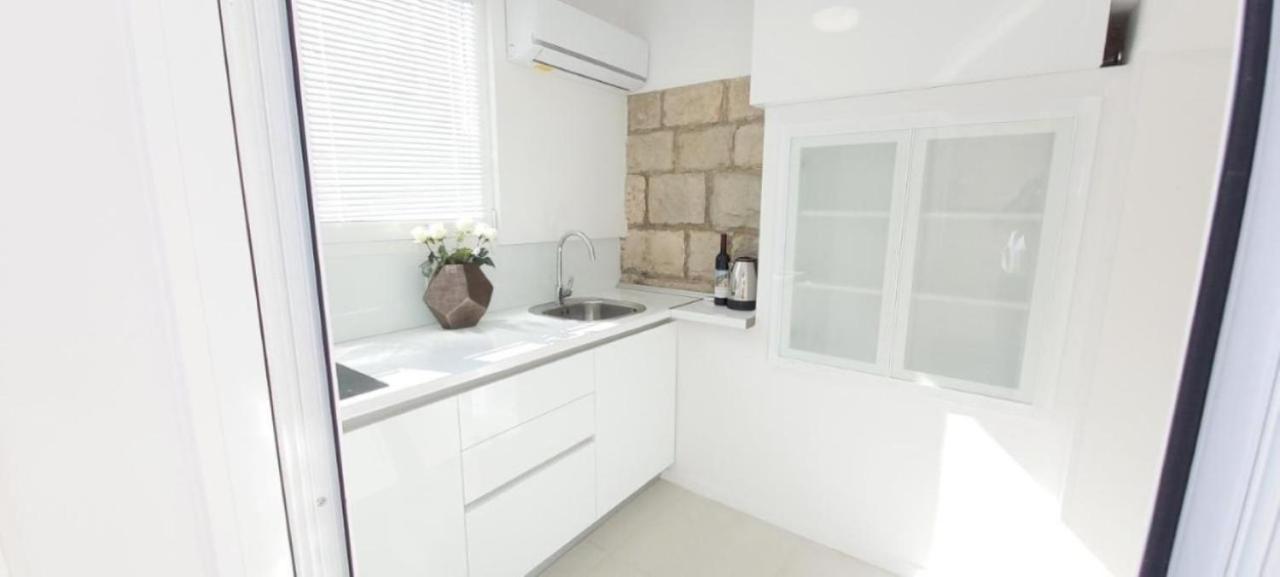 Apartamento Missia - Cosy In Perfect Location Split Exterior foto